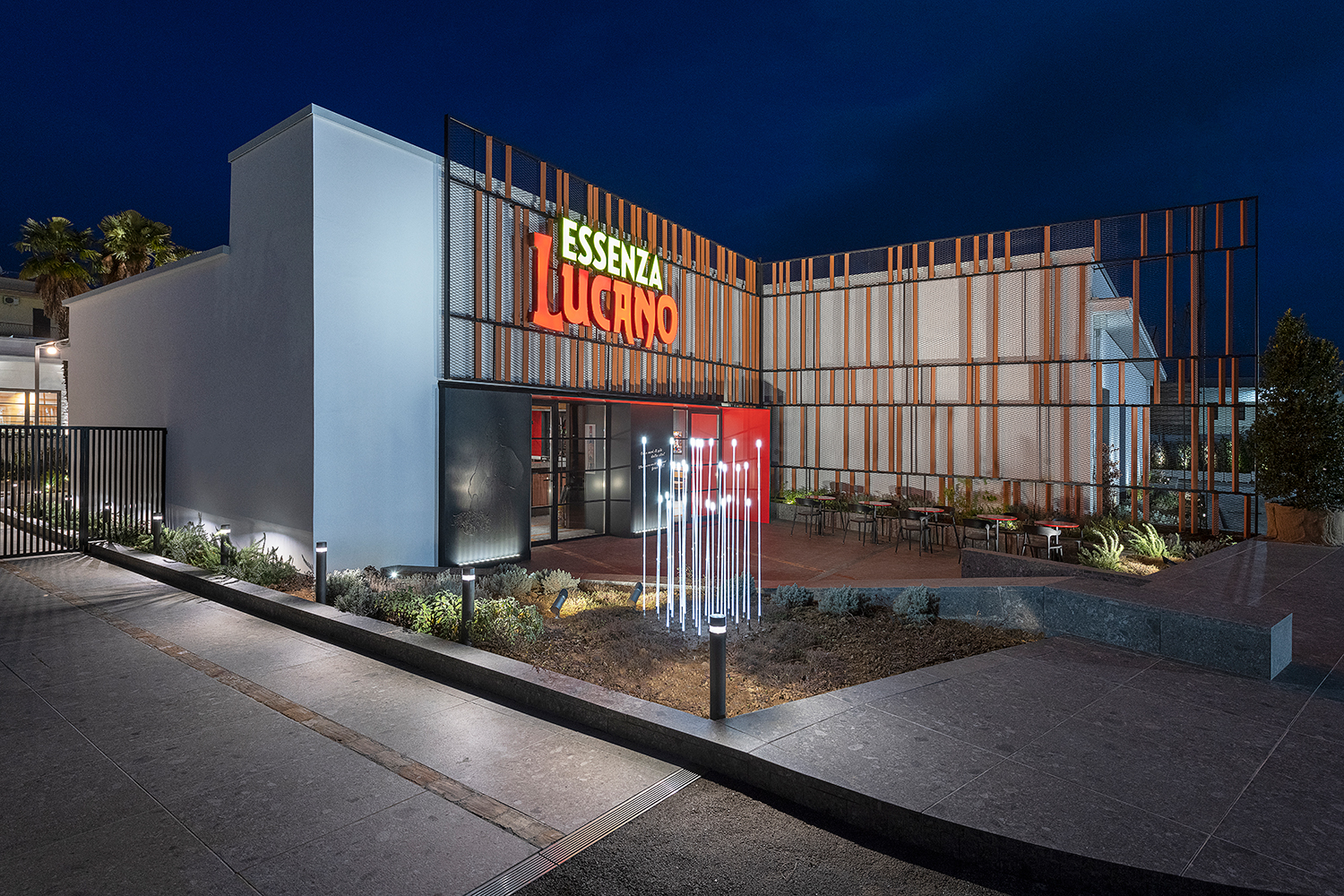 Декоративный светильник iGuzzini Typha Bollard Steel ADT5.713 (1500mm) Декоративный светильник iGuzzini Typha Bollard Steel ADT5.713 (1500mm)