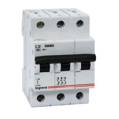 Автомат Legrand 3-ф 32A C LR