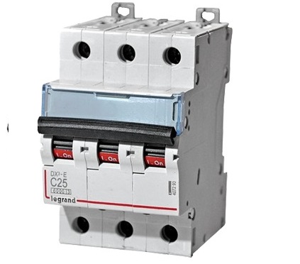 Выключатель автоматический модульный 3п C 25А 6кА DX3-E 6000 3мод. 230/400В Leg 407293