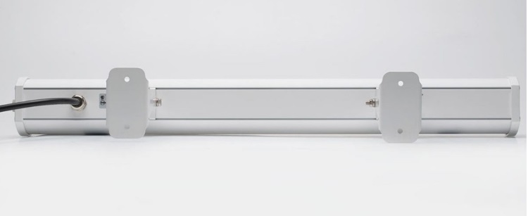 Линейный монохромный светодиодный светильник IntiLINE ILF10-1W50-80CH-30 холодный белый, на кронштейне