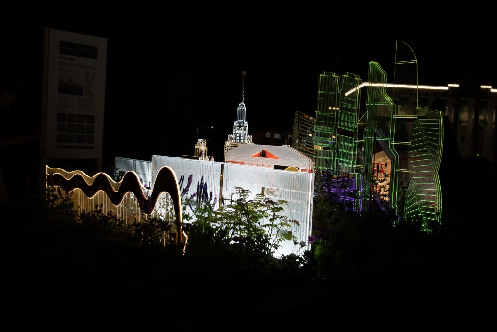 Галя выставка 030.jpg Галя выставка 030.jpg